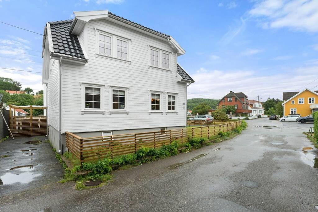 Family-Friendly Home Near Canal Spangereid エクステリア 写真