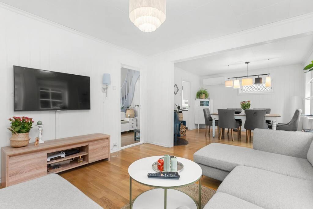 Family-Friendly Home Near Canal Spangereid エクステリア 写真