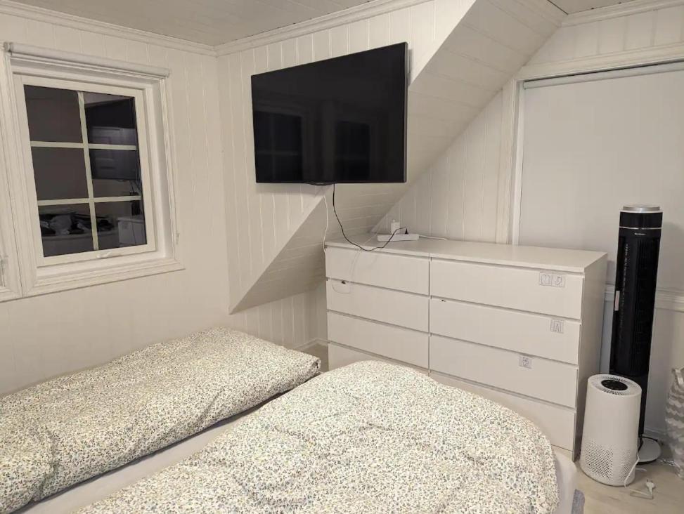 Family-Friendly Home Near Canal Spangereid エクステリア 写真